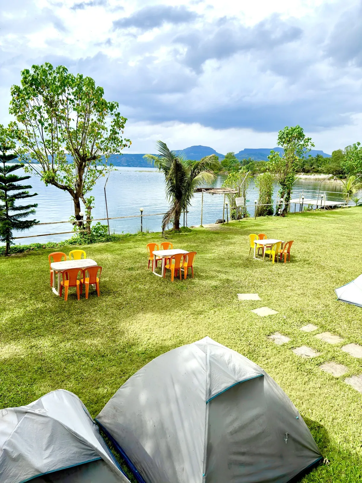 Lakeside daytime tent stay